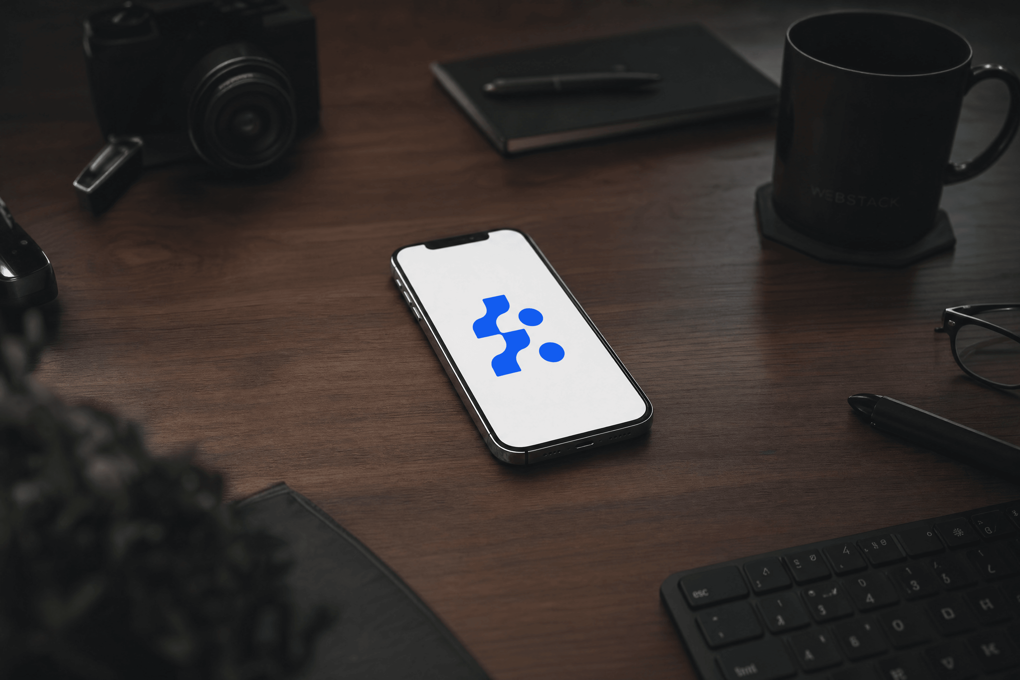 AI Website Builder, der Kunden, Designer & Entwickler vereint
